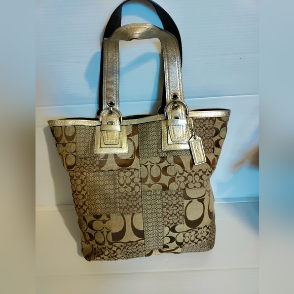 Coach Soho Signature Patchwork Tote Handbag 12318 - Picture 1 of 13